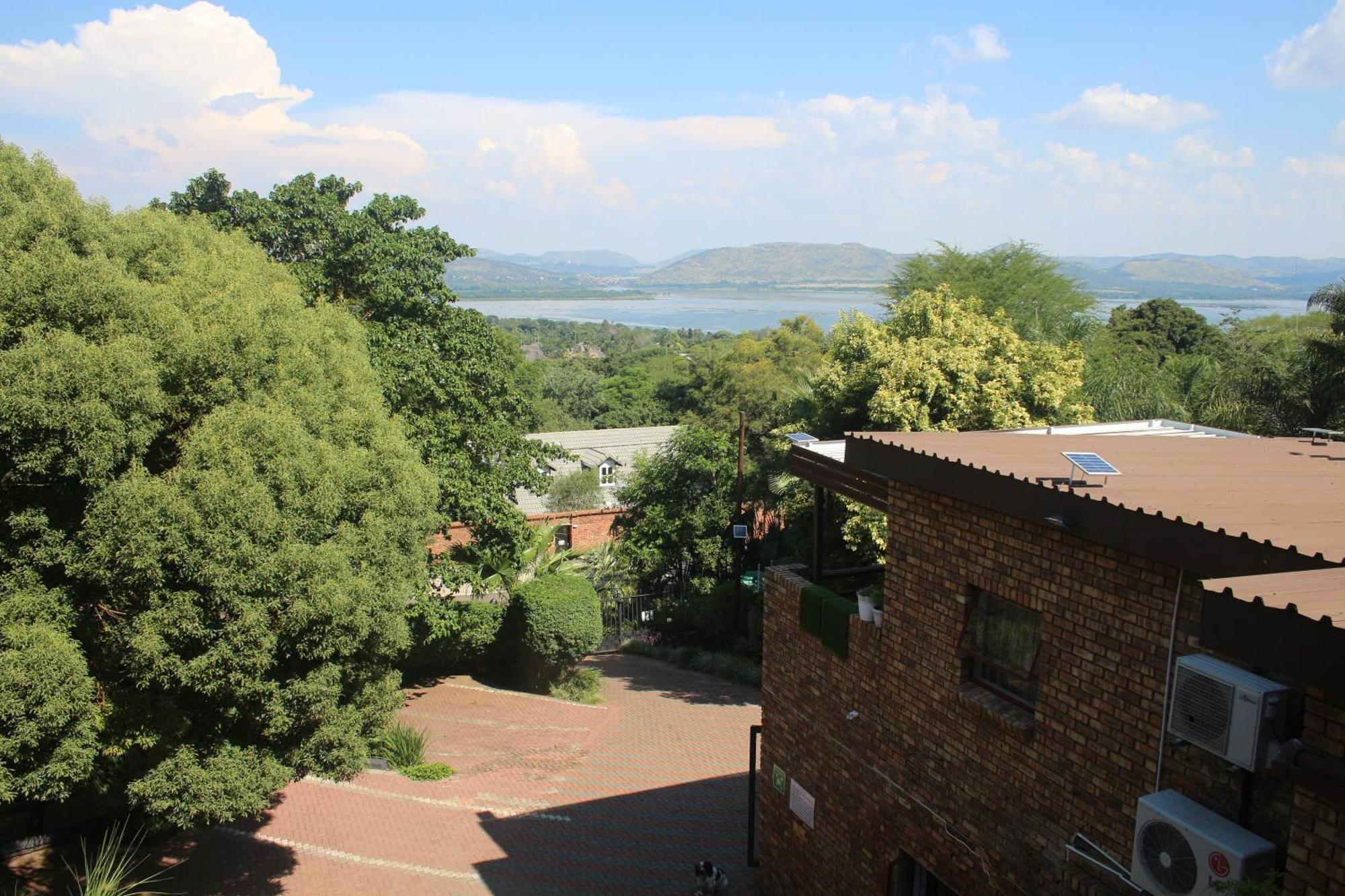 Belle Vue Guesthouse Hartbeespoort Ngoại thất bức ảnh