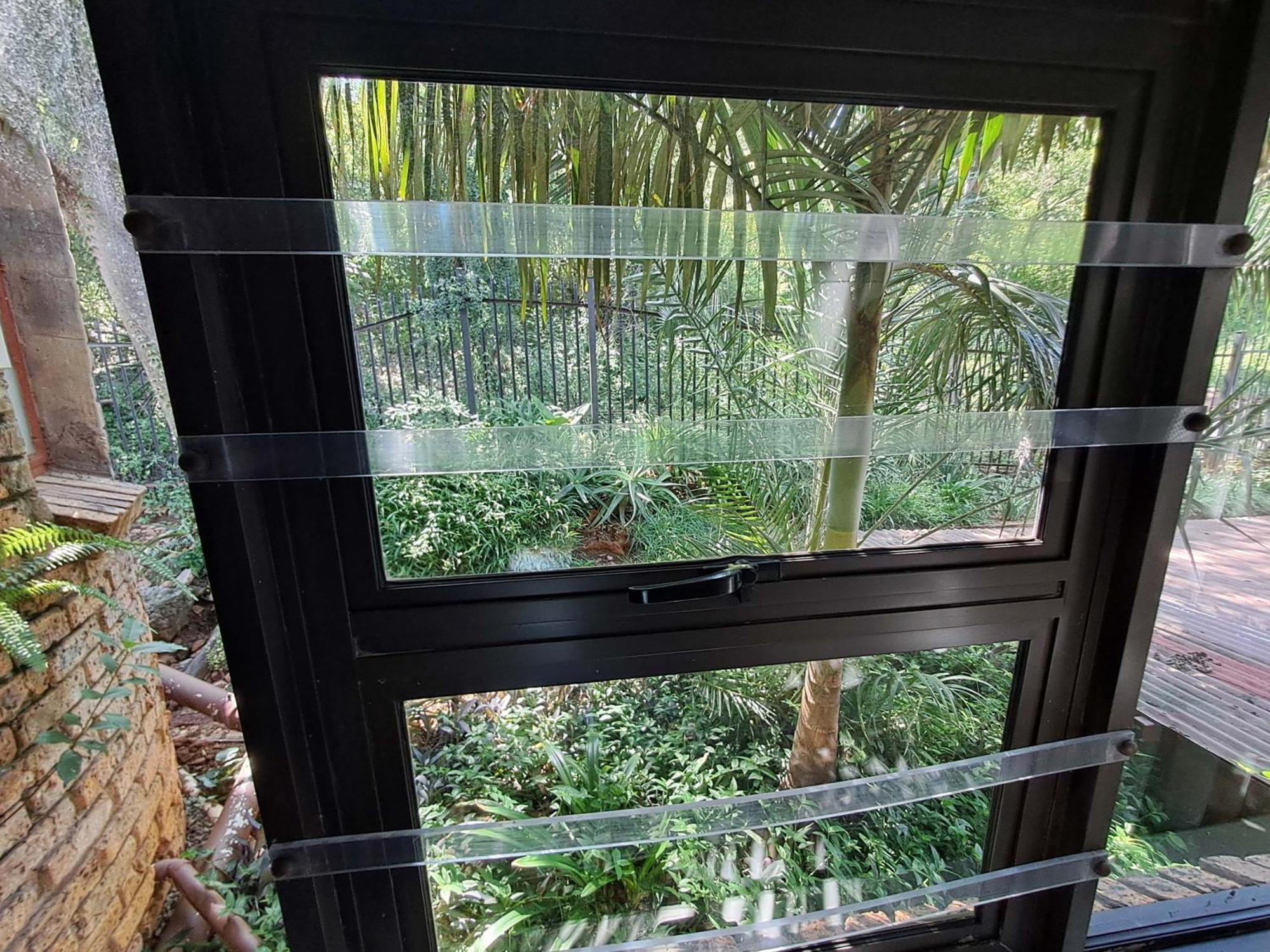 Belle Vue Guesthouse Hartbeespoort Ngoại thất bức ảnh