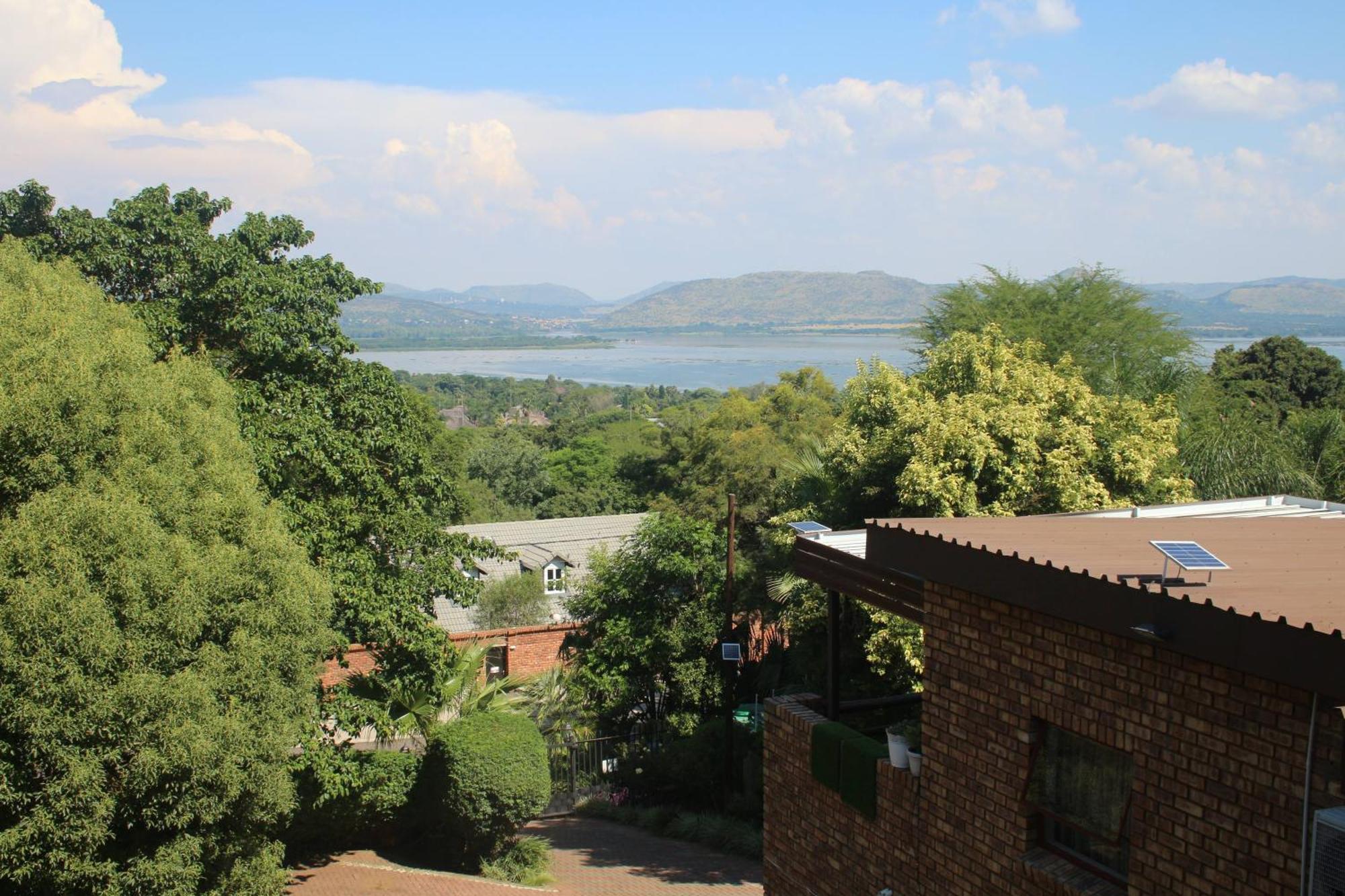 Belle Vue Guesthouse Hartbeespoort Ngoại thất bức ảnh