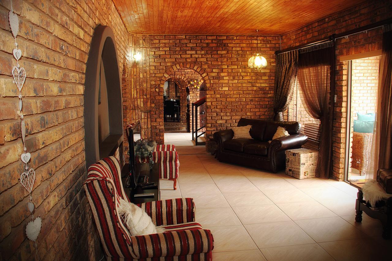 Belle Vue Guesthouse Hartbeespoort Ngoại thất bức ảnh
