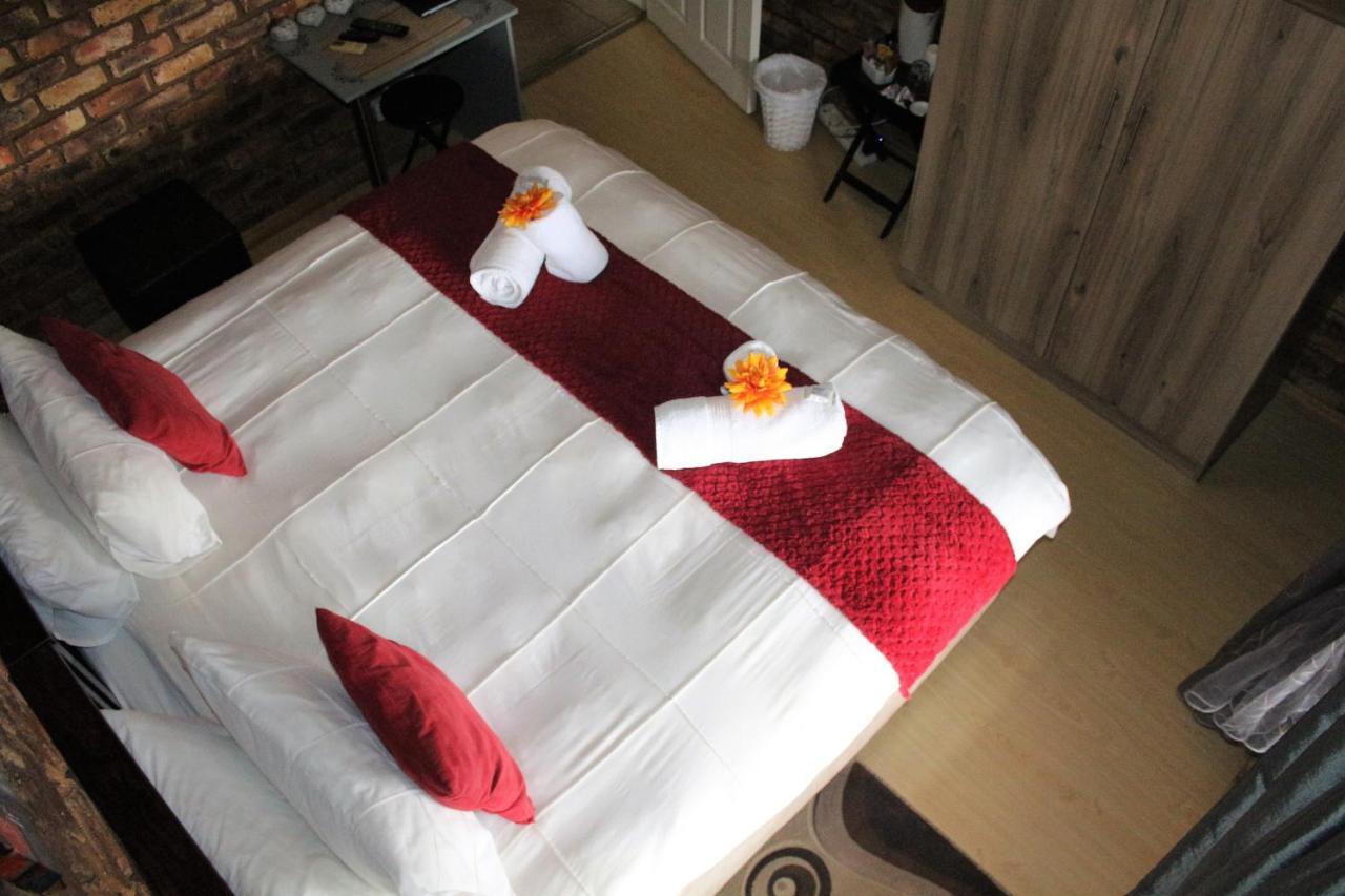 Belle Vue Guesthouse Hartbeespoort Ngoại thất bức ảnh
