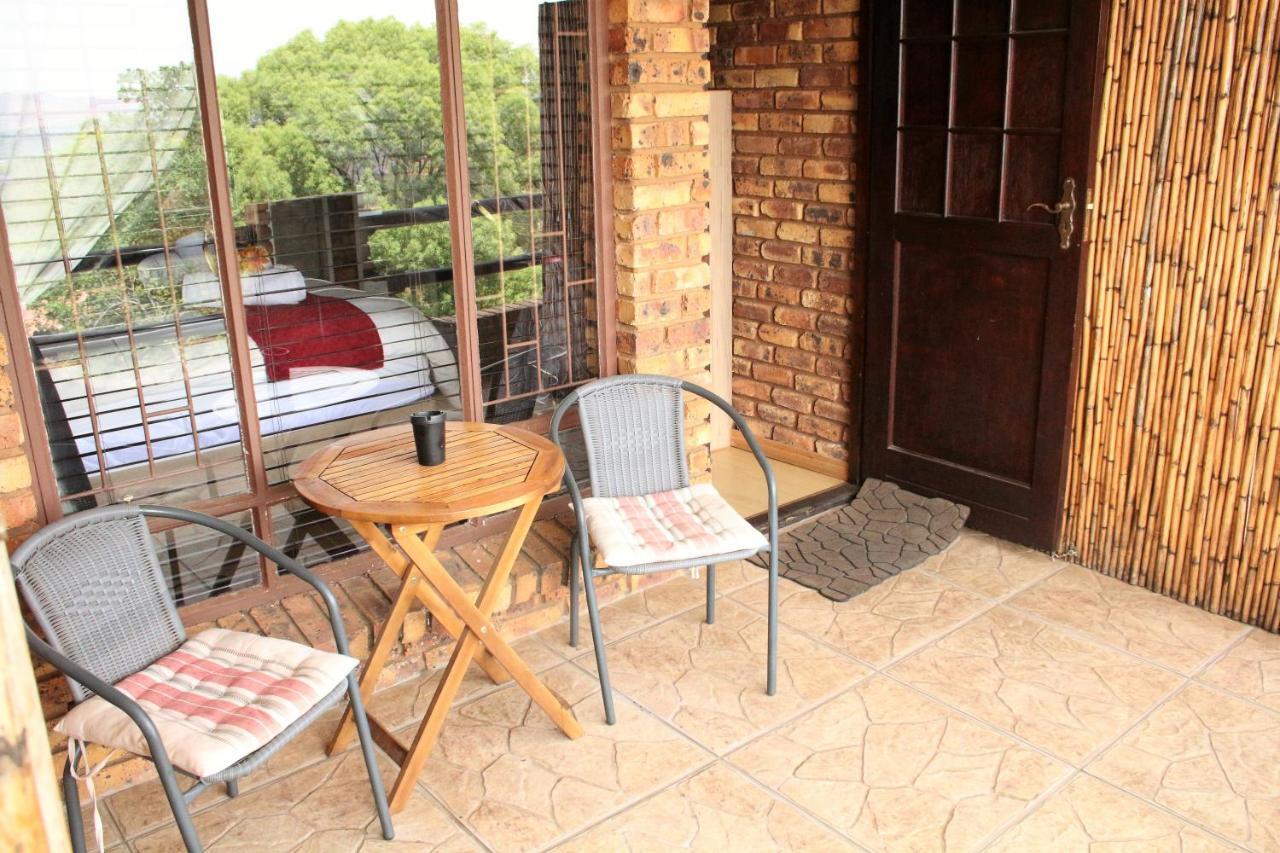 Belle Vue Guesthouse Hartbeespoort Ngoại thất bức ảnh